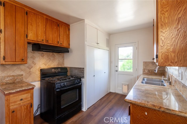 10935 Nassau Avenue, Sunland CA: https://media.crmls.org/medias/be5b1ad0-13f4-4ac3-9110-92032eddc5fd.jpg