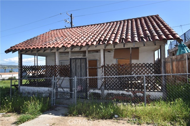 Detail Gallery Image 3 of 10 For 32976 Oleander, Lake Elsinore,  CA 92530 - 3 Beds | 1 Baths