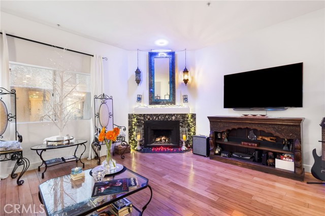 Detail Gallery Image 23 of 66 For 10626 Valley Spring #103,  Toluca Lake,  CA 91602 - 2 Beds | 2 Baths