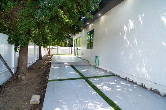 16833 Otsego Street, Encino CA: https://media.crmls.org/medias/be5b600a-a2cc-4c0d-a022-3b06f12e45f9.jpg