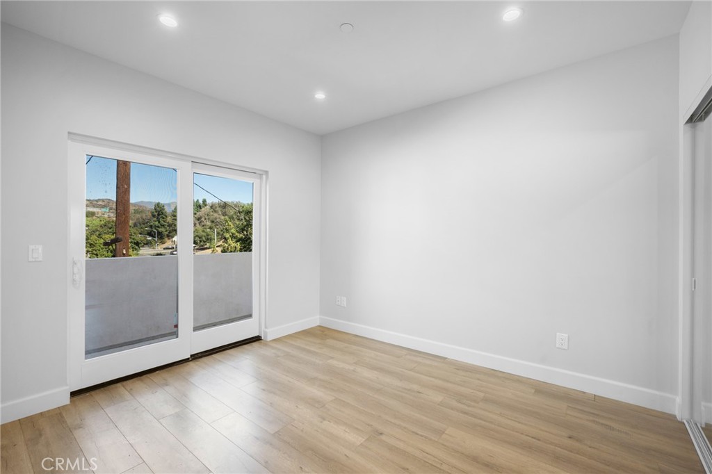 Be5C2F20 7174 45Ac A56E 6Ed8Ce3D4C9D 357 Harvey Drive #103, Glendale, Ca 91206 &Lt;Span Style='BackgroundColor:transparent;Padding:0Px;'&Gt; &Lt;Small&Gt; &Lt;I&Gt; &Lt;/I&Gt; &Lt;/Small&Gt;&Lt;/Span&Gt;