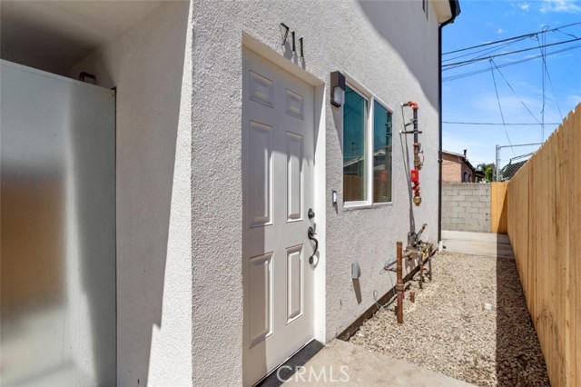 Detail Gallery Image 25 of 45 For 703 W 80th St, Los Angeles,  CA 90044 - 4 Beds | 4 Baths