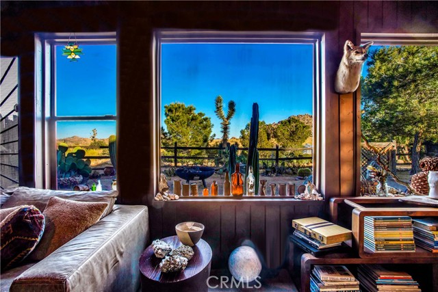 Detail Gallery Image 16 of 64 For 5145 Curtis Rd, Pioneertown,  CA 92268 - 2 Beds | 3 Baths