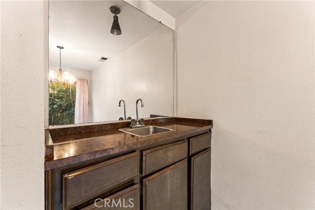 Detail Gallery Image 10 of 35 For 943 Willow Ave, La Puente,  CA 91746 - 2 Beds | 2 Baths