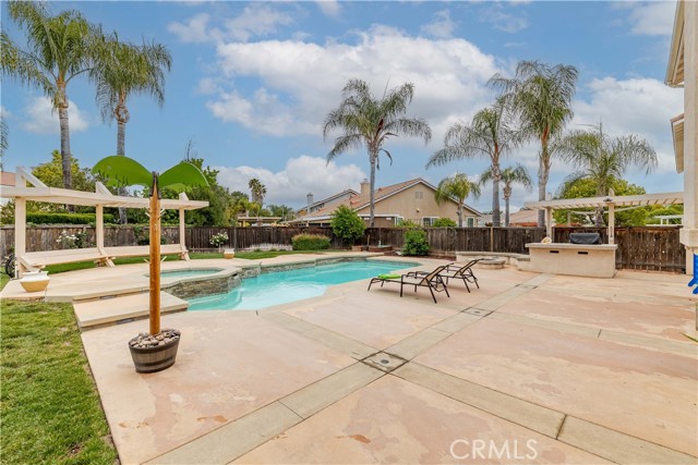 24520 Calle Estancia, Murrieta CA: https://media.crmls.org/medias/be5cc07f-c0ec-46ed-95f9-5075fa9201f7.jpg