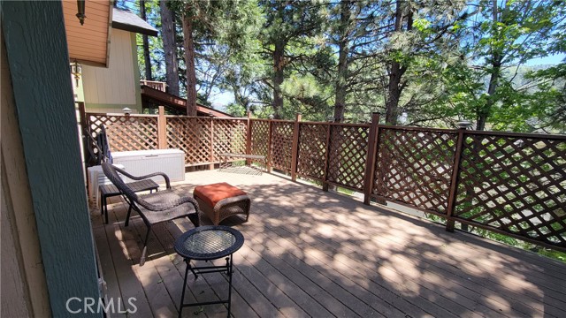 221 Darfo Drive, Crestline CA: https://media.crmls.org/medias/be5d8871-2a83-4b0d-a59a-509e4e09d5bf.jpg