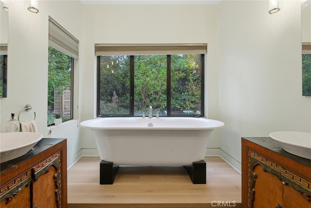 MLS #SR25260456 image #24