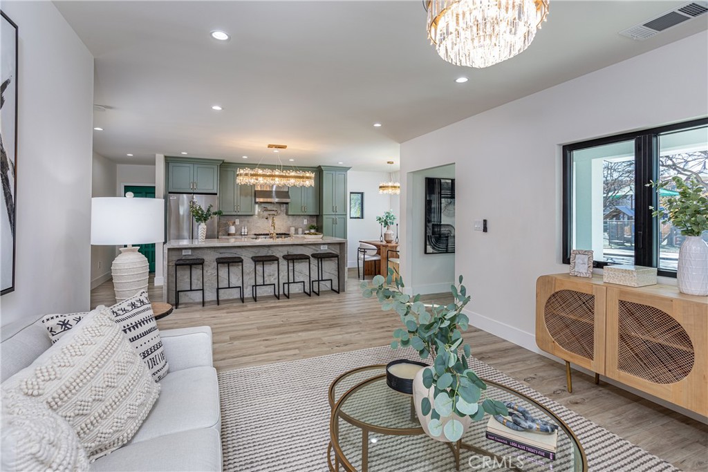 902 N Avon StreetBurbank image #11