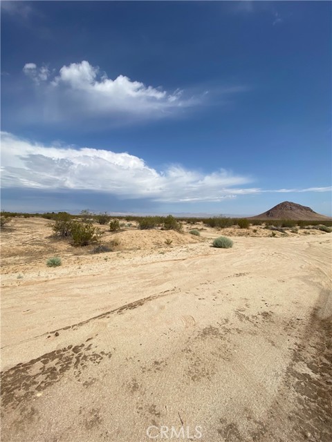 Detail Gallery Image 2 of 4 For 0 Foothill Rd, California City,  CA 93505 - – Beds | – Baths