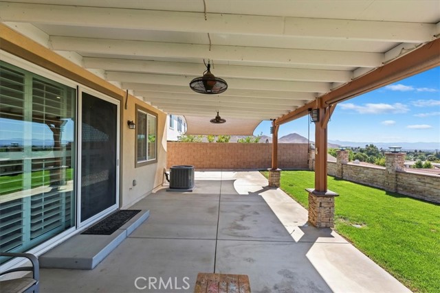 12640 Jaden Court, Grand Terrace CA: https://media.crmls.org/medias/be61e434-bd54-4425-954a-c268ab36ee04.jpg