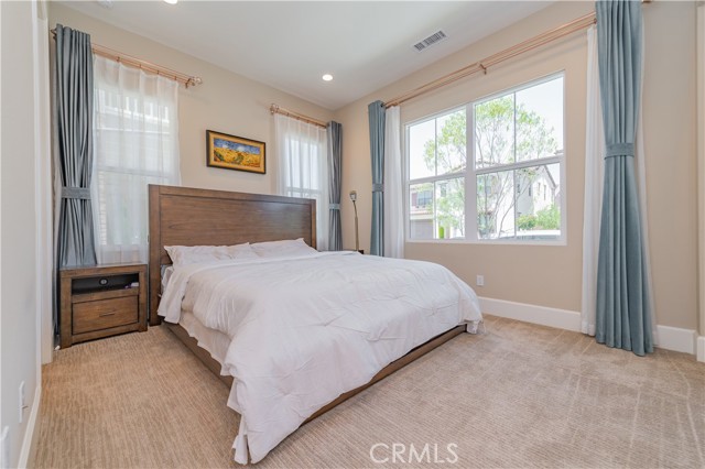 Detail Gallery Image 3 of 23 For 111 Alpine, Irvine,  CA 92620 - 4 Beds | 4/1 Baths