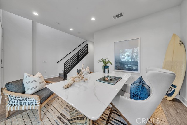 Detail Gallery Image 6 of 59 For 687 Doheny, Costa Mesa,  CA 92627 - 2 Beds | 2/2 Baths