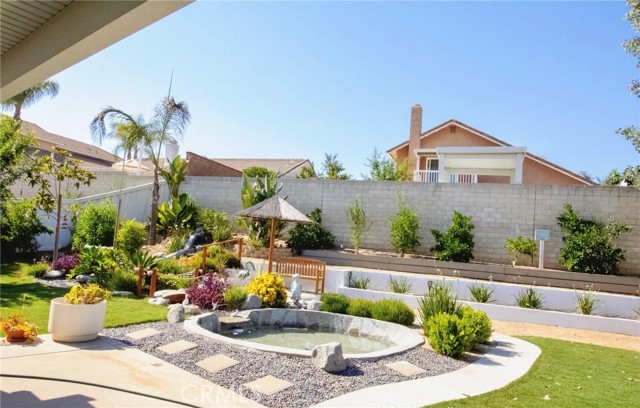 15303 Lakebreeze Lane, Lake Elsinore CA: https://media.crmls.org/medias/be627bda-dd28-4284-9c4f-98e452d6aedc.jpg