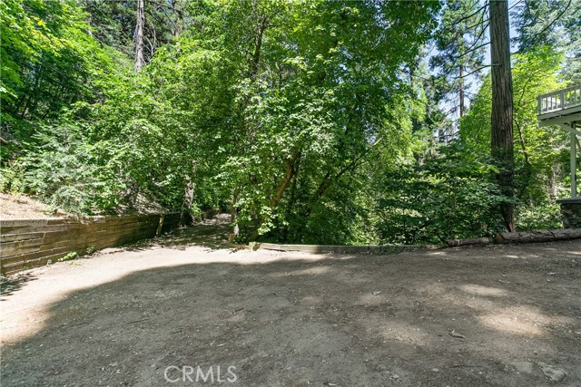 Detail Gallery Image 3 of 36 For 841 Cottage Grove Rd, Lake Arrowhead,  CA 92352 - 2 Beds | 2 Baths