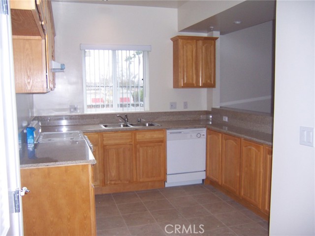 Detail Gallery Image 9 of 9 For 4438 Vista Del Monte Ave #102,  Sherman Oaks,  CA 91403 - 2 Beds | 2 Baths