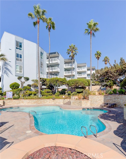 660 The Village, Redondo Beach, California 90277, 1 Bedroom Bedrooms, ,1 BathroomBathrooms,Residential,Sold,The Village,SB22233785