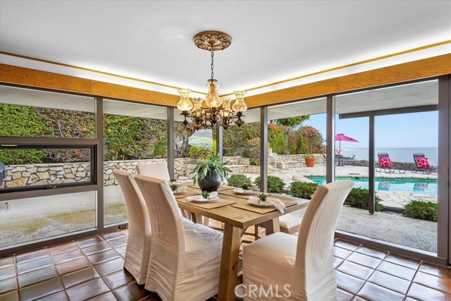 32 Sea Cove Drive, Rancho Palos Verdes, California 90275, 3 Bedrooms Bedrooms, ,2 BathroomsBathrooms,Residential Purchase,For Sale,Sea Cove,SB21261835