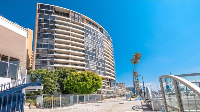 Detail Gallery Image 3 of 15 For 4265 Marina City Drive #811,  Marina Del Rey,  CA 90292 - 2 Beds | 2 Baths