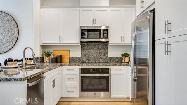 Detail Gallery Image 2 of 22 For 2835 E Schumacher Paseo, Ontario,  CA 91762 - 3 Beds | 2/1 Baths