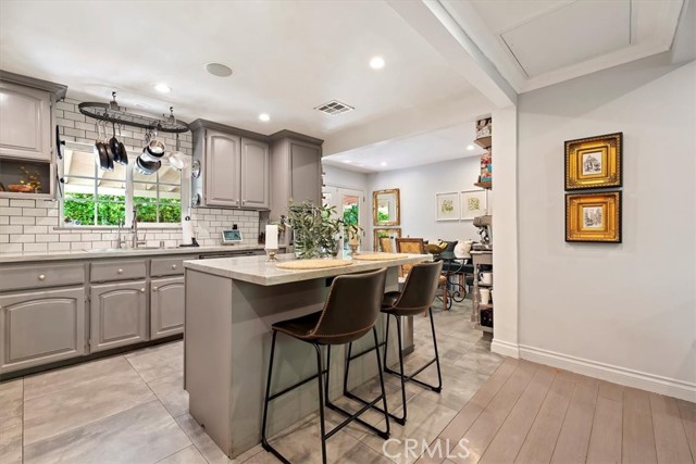3751 Laurita Avenue, Pasadena CA: https://media.crmls.org/medias/be666a67-18a8-40d3-99ee-dea41658419a.jpg