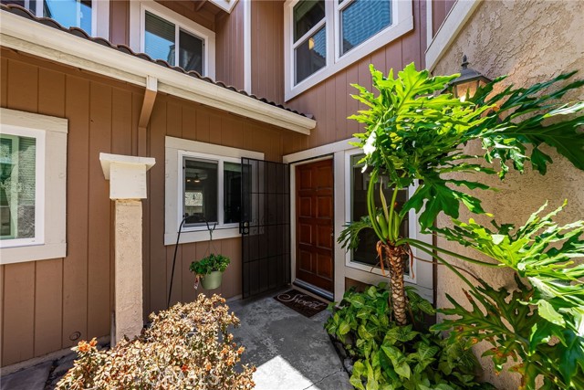Detail Gallery Image 5 of 31 For 8419 Cedarwood Ln, Rancho Cucamonga,  CA 91730 - 3 Beds | 2/1 Baths