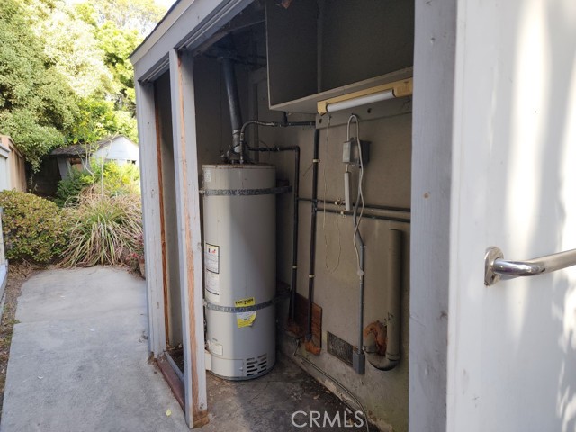 3108 Elm Avenue, Manhattan Beach, California 90266, 2 Bedrooms Bedrooms, ,1 BathroomBathrooms,Residential,Sold,Elm,PW23112709
