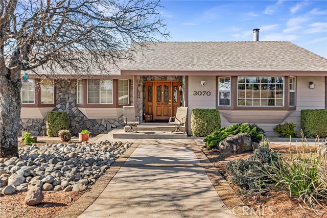 3070 Royal Meadow Lane, Paradise CA: https://media.crmls.org/medias/be673c8a-b1fa-4e8d-9575-da084bf1399f.jpg