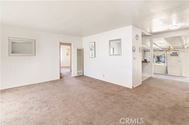7859 Sycamore Avenue, Riverside CA: https://media.crmls.org/medias/be67b7a3-4c8d-458a-9a0f-e4d9bc993f8f.jpg