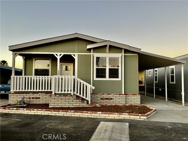 Detail Gallery Image 1 of 11 For 1536 S State St #150,  Hemet,  CA 92543 - 3 Beds | 2 Baths