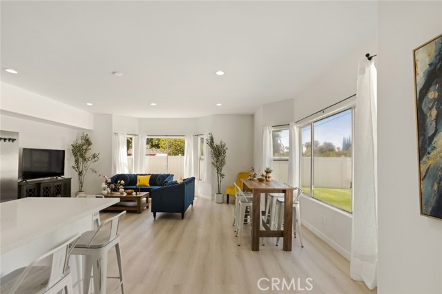 7904 Tampa Avenue, Reseda CA: https://media.crmls.org/medias/be694dc3-6540-4682-a859-21d0800f4989.jpg