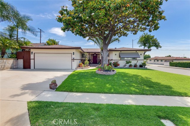 Detail Gallery Image 6 of 28 For 1242 N Dalton Ave, Azusa,  CA 91702 - 4 Beds | 2 Baths