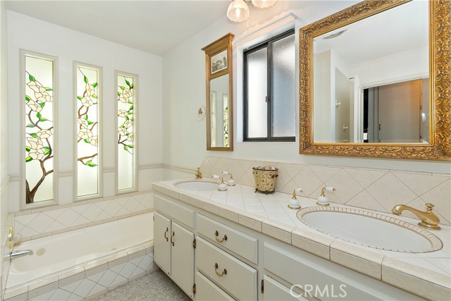 Detail Gallery Image 27 of 56 For 701 Zurich Dr, Lake Arrowhead,  CA 92352 - 3 Beds | 3 Baths