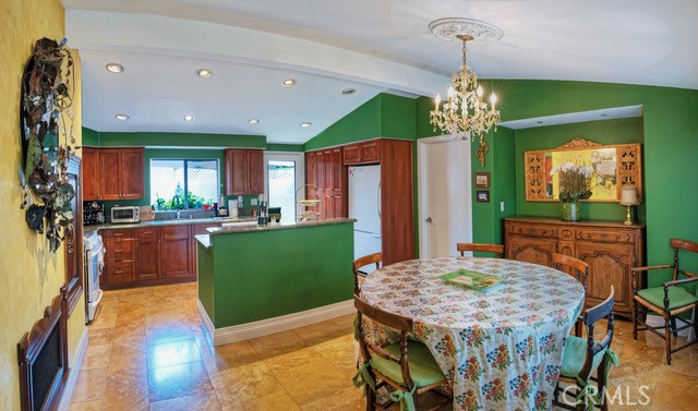 Detail Gallery Image 8 of 13 For 356 Princeton Dr, Costa Mesa,  CA 92626 - 3 Beds | 2 Baths