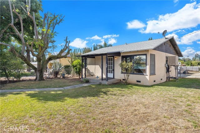 713 Michigan Avenue, Beaumont CA: https://media.crmls.org/medias/be699b55-f457-425c-8b41-9738462fb749.jpg