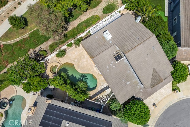 45 Colonial, Irvine CA: https://media.crmls.org/medias/be69a507-b1d5-4553-9d0c-3d48a38e768b.jpg