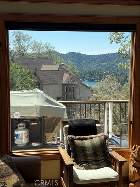 27647 Matterhorn Drive, Lake Arrowhead, CA 92352