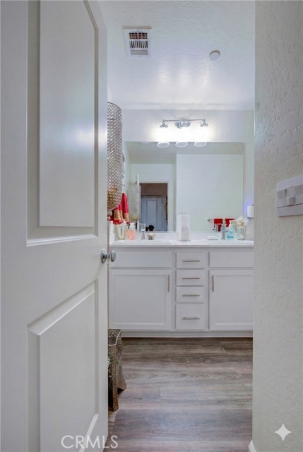 Detail Gallery Image 13 of 21 For 295 Bryce Canyon Ct, Merced,  CA 95341 - 4 Beds | 2 Baths