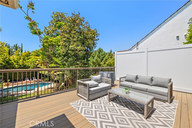 609 N Oakhurst Drive, Beverly Hills CA: https://media.crmls.org/medias/be6a5e64-9353-4d30-95aa-2f963c54f39a.jpg