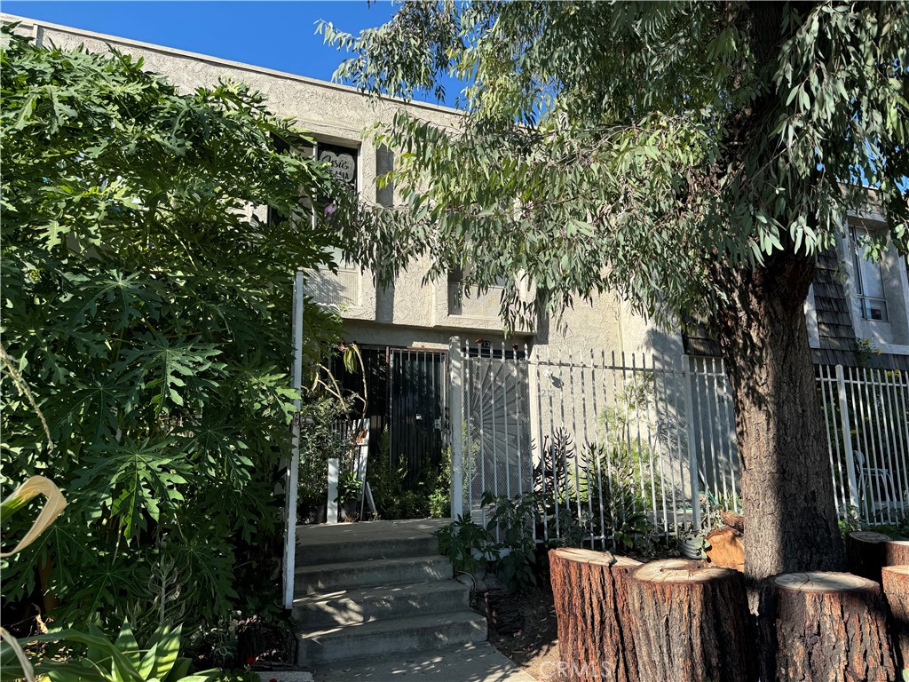 MLS #WS25225340 image #1