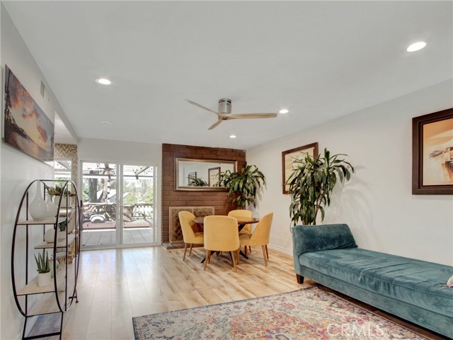 Detail Gallery Image 8 of 29 For 6587 E via Fresco, Anaheim Hills,  CA 92807 - 3 Beds | 3 Baths