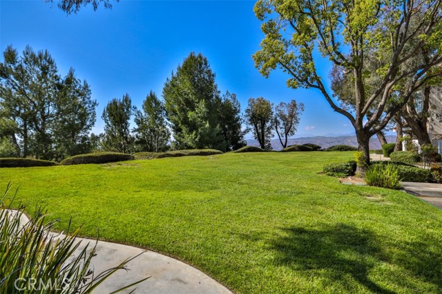 8025 E Sandstone Drive, Anaheim Hills CA: https://media.crmls.org/medias/be6aeef0-a31d-4d90-b925-573771c78fd1.jpg