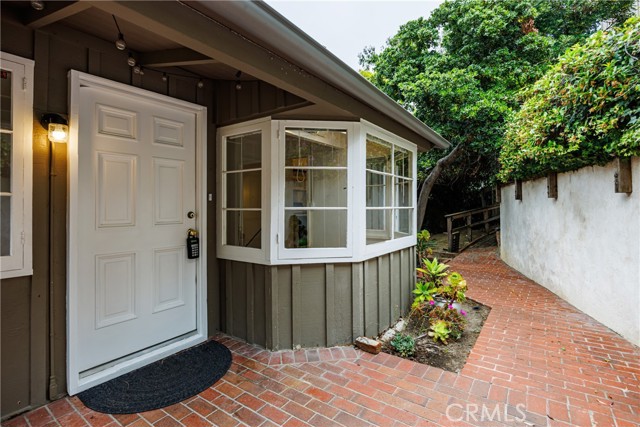 Front Image Thumbnail for CRLG26122238