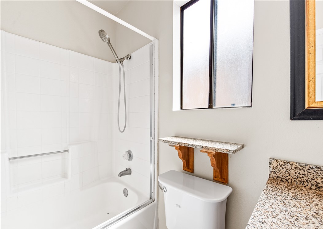 Detail Gallery Image 31 of 48 For 305 E Sunset St, Long Beach,  CA 90805 - 3 Beds | 2/1 Baths