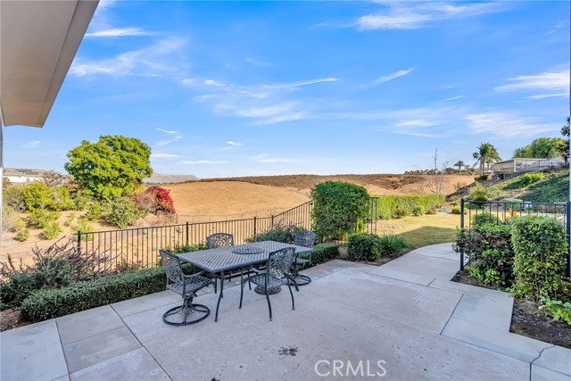 Detail Gallery Image 51 of 75 For 6894 Wyndham Hill Dr, Riverside,  CA 92506 - 4 Beds | 4/1 Baths