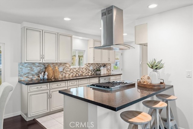 Detail Gallery Image 9 of 25 For 18601 Newland #97,  Huntington Beach,  CA 92646 - 3 Beds | 2 Baths