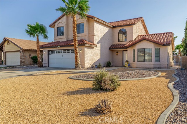13290 Riverview Drive, Victorville CA: https://media.crmls.org/medias/be6e37e2-580f-47c7-8fba-2de00336a539.jpg
