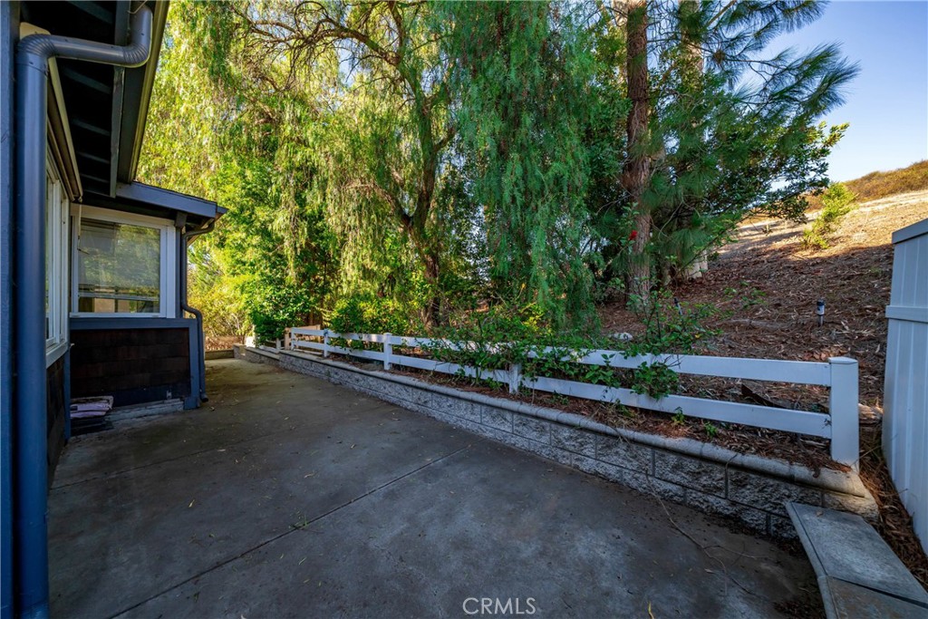 MLS #OC25250415 image #18