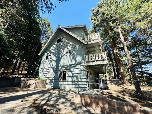31506 Circle View Drive, Running Springs CA: https://media.crmls.org/medias/be6fb56f-ec31-4f9d-b898-3ed9e8bae0c8.jpg
