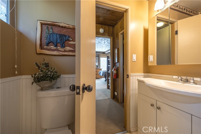 Detail Gallery Image 15 of 29 For 764 St Moritz Dr, Big Bear Lake,  CA 92315 - 2 Beds | 1/1 Baths