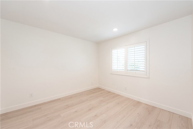 45 Cedarlake, Irvine CA: https://media.crmls.org/medias/be70fa7b-3767-4c59-9e1c-25d58fbb9661.jpg
